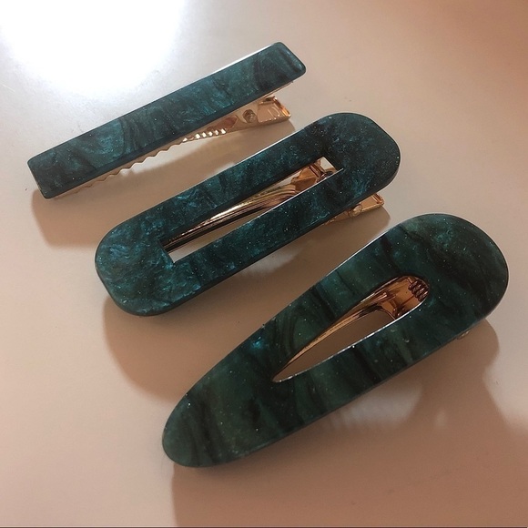 Accessories - ACRYLIC Hair Clips